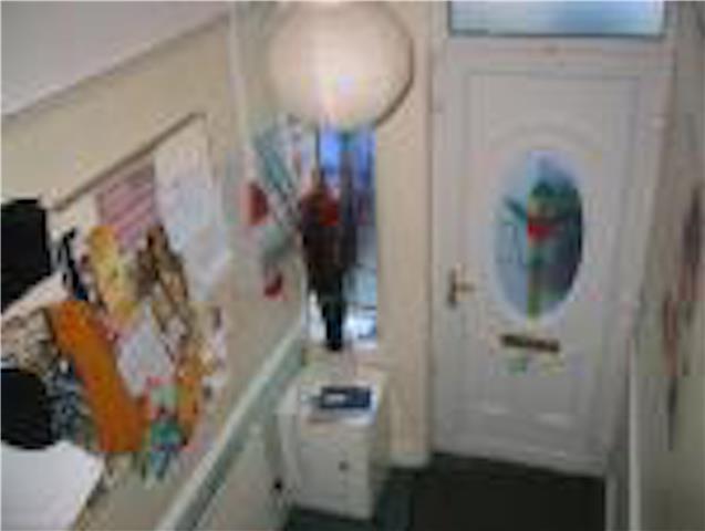  Image of 5 Bedroom Shared Accommodation  To Rent at Hathersage Road, Manchester, M13